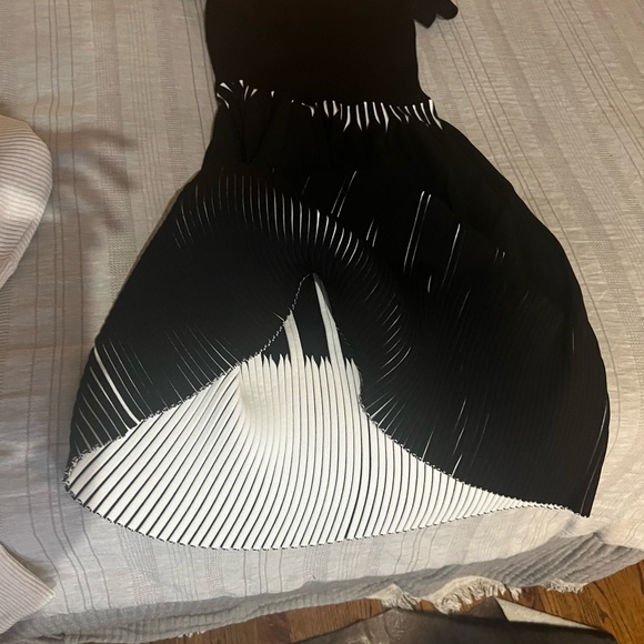 Carolina Herrera dress new with tag size M - Picture 10 of 12